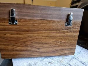 AKAI X201D vỏ gỗ có nắp đẹp xuất sắc, hoạt động hoàn hảo hàng châu âu