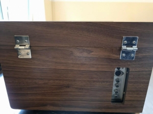 AKAI X201D vỏ gỗ có nắp đẹp xuất sắc, hoạt động hoàn hảo hàng châu âu