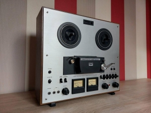 Akai GX 230D