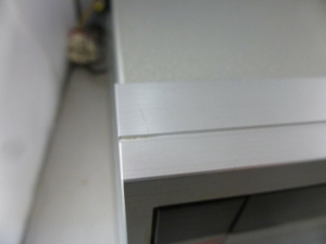 Philips cd 650 màu trắng đẹp kinh khủng