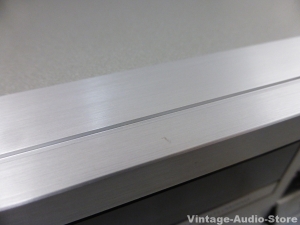 Philips cd 650 màu trắng đẹp kinh khủng