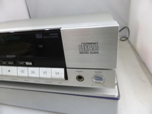 Philips cd 650 màu trắng đẹp kinh khủng