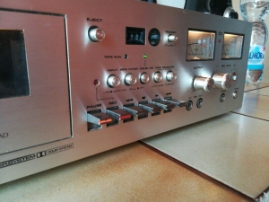 Akai GXC 710D - đẹp như và hoạt động hoàn hảo