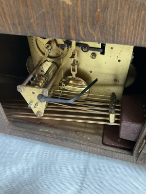 Đồng hồ vai bò để bàn 73 cm với Westminster Gong Top