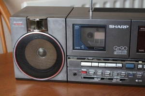 VINTAGE SHARP QT90 BOOMBOX