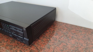 Philips CD 820 + Khiển