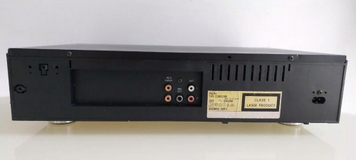 Philips CD 820  đẹp nguyên zin